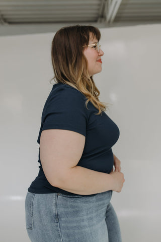 ESSENTIAL SHORT SLEEVE RIBBED CREW NECK TEE IN STARRY - Love Marlow