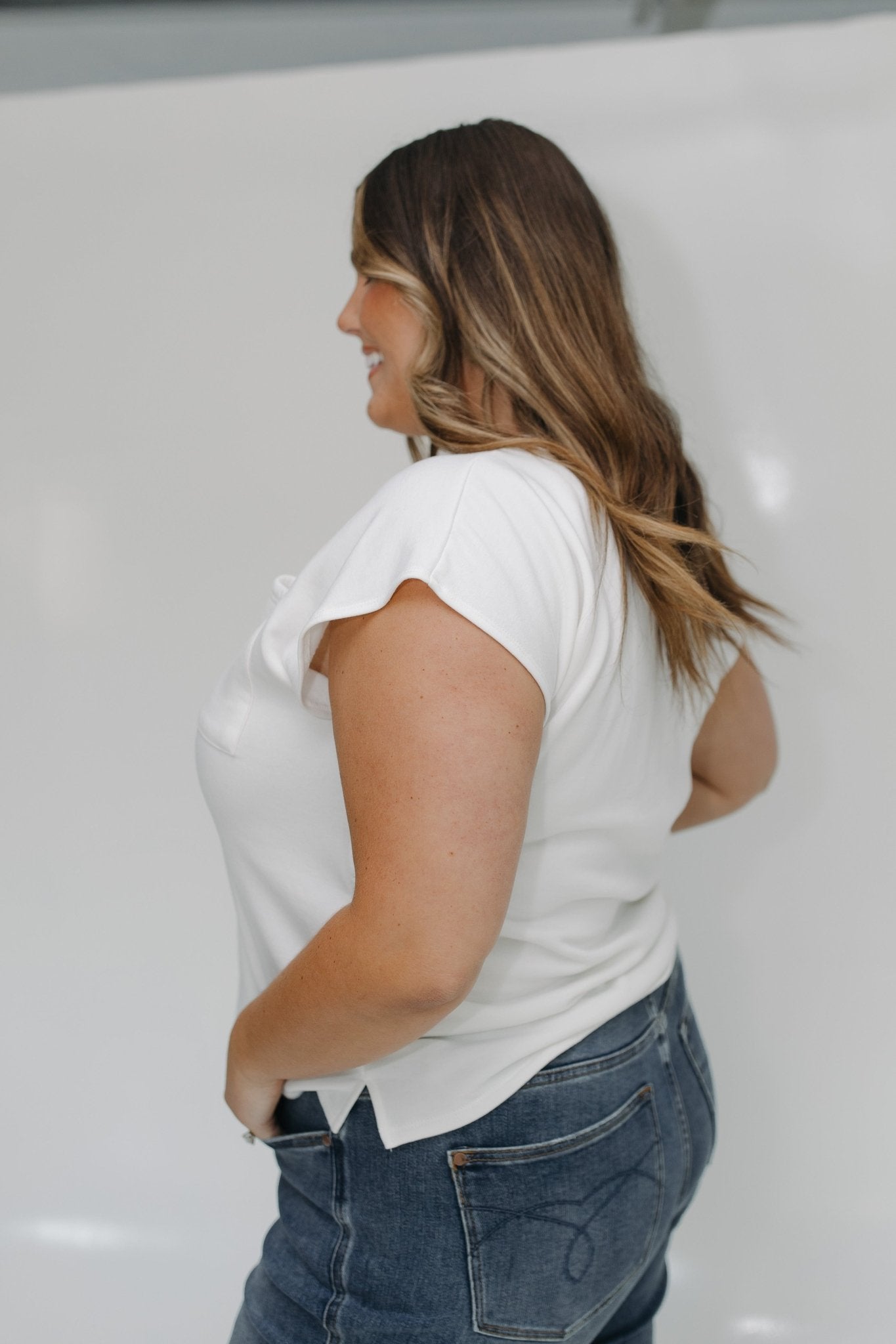 ESSENTIAL SLUB TEE WITH POCKET IN SUNKISSED ECRU - Love Marlow