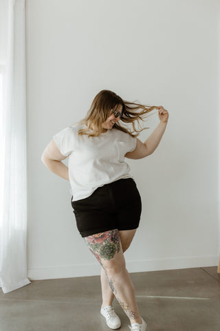 ESSENTIAL SLUB TEE WITH POCKET IN SUNKISSED ECRU - Love Marlow