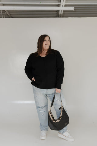 ESSENTIAL V - NECK FRONT SEAM SWEATER IN BLACK - Love Marlow