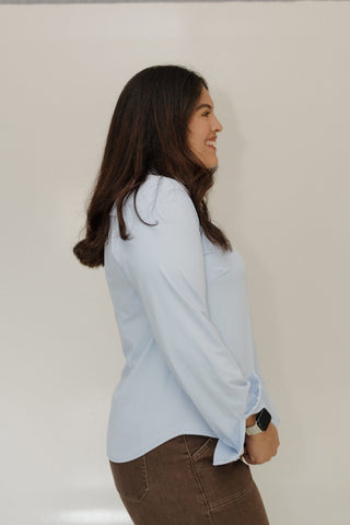 ESSENTIAL WRINKLE - FREE BUTTON - UP BLOUSE IN LIGHT BLUE - Love Marlow