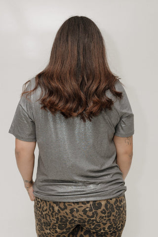 ESSSENTIAL V - NECK TEE IN SHIMMERY GREY - Love Marlow