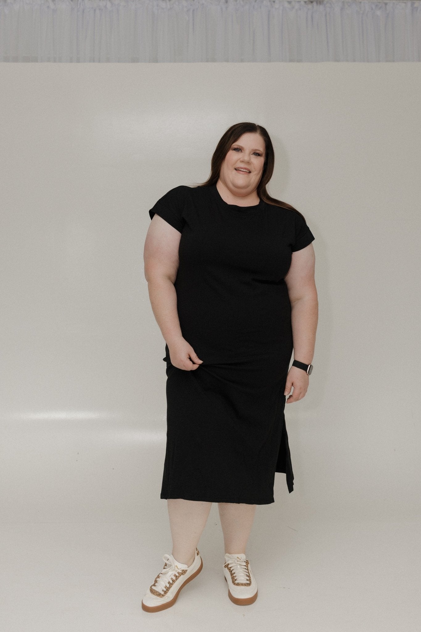 EVERYDAY ESSENTIALS CREW NECK MIDI T - SHIRT DRESS WITH SIDE SLIT IN BLACK - Love Marlow