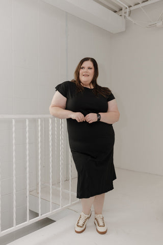 EVERYDAY ESSENTIALS CREW NECK MIDI T - SHIRT DRESS WITH SIDE SLIT IN BLACK - Love Marlow