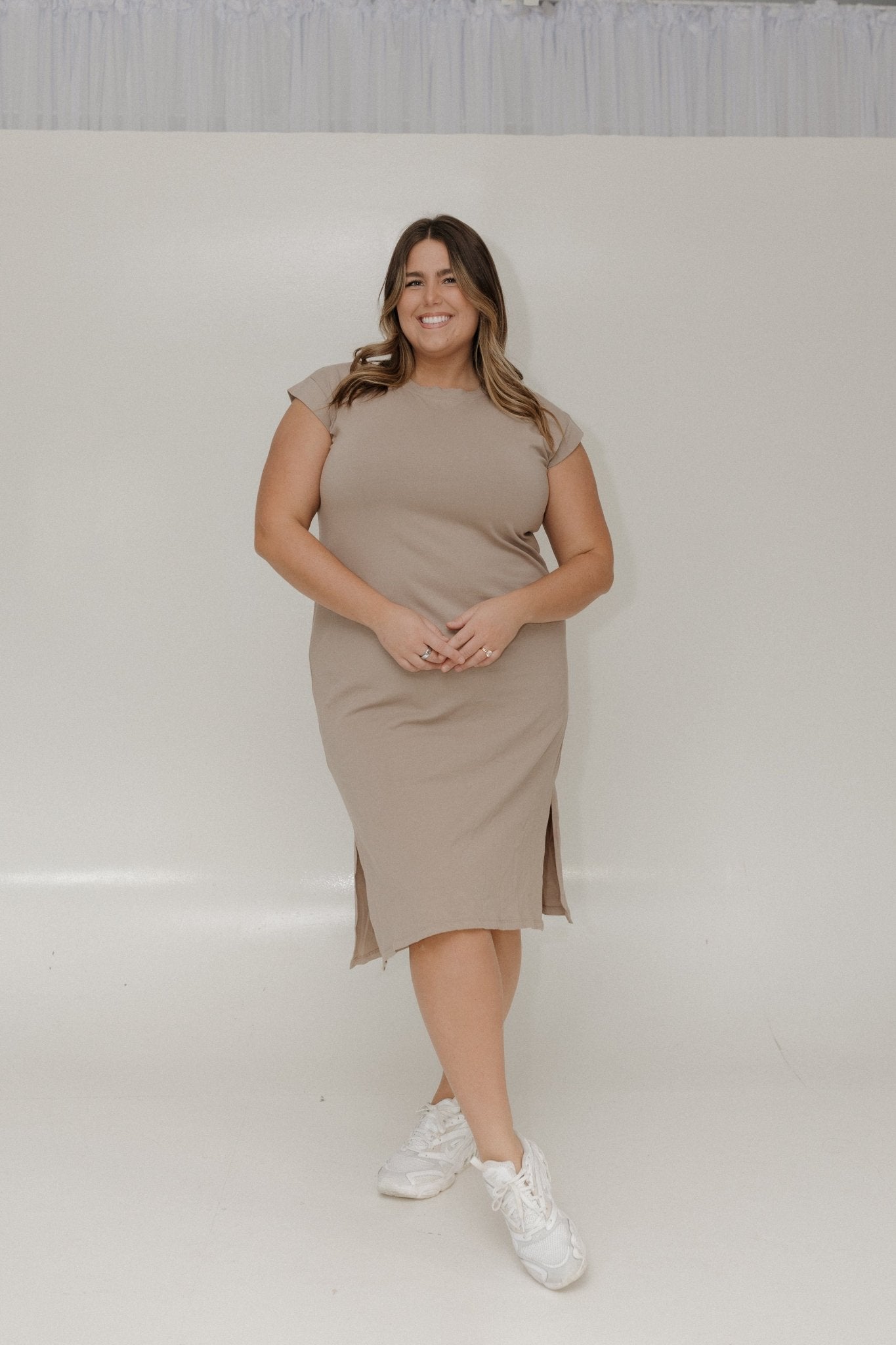 EVERYDAY ESSENTIALS CREW NECK MIDI T - SHIRT DRESS WITH SIDE SLIT IN MOCHA - Love Marlow