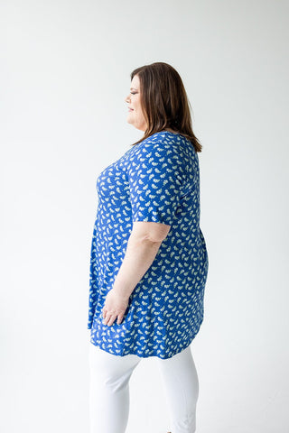 EXTRA LONG TUNIC WITH V - NECK IN BRIGHT BLUE - Love Marlow