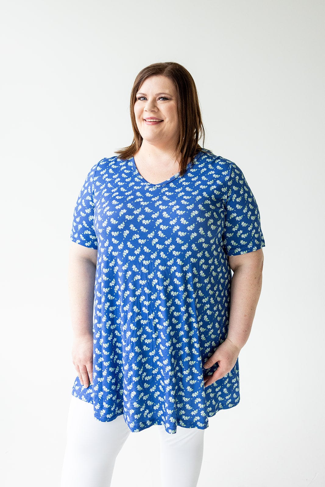 EXTRA LONG TUNIC WITH V - NECK IN BRIGHT BLUE - Love Marlow