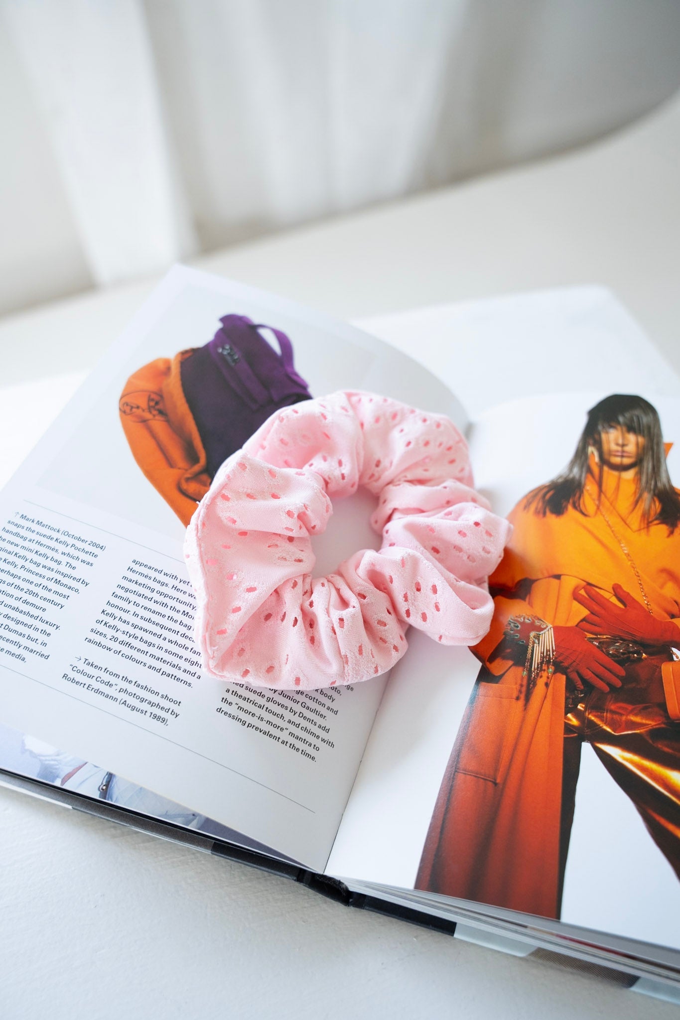 EYELET LACE SCRUNCHIE IN PETAL PINK - Love Marlow