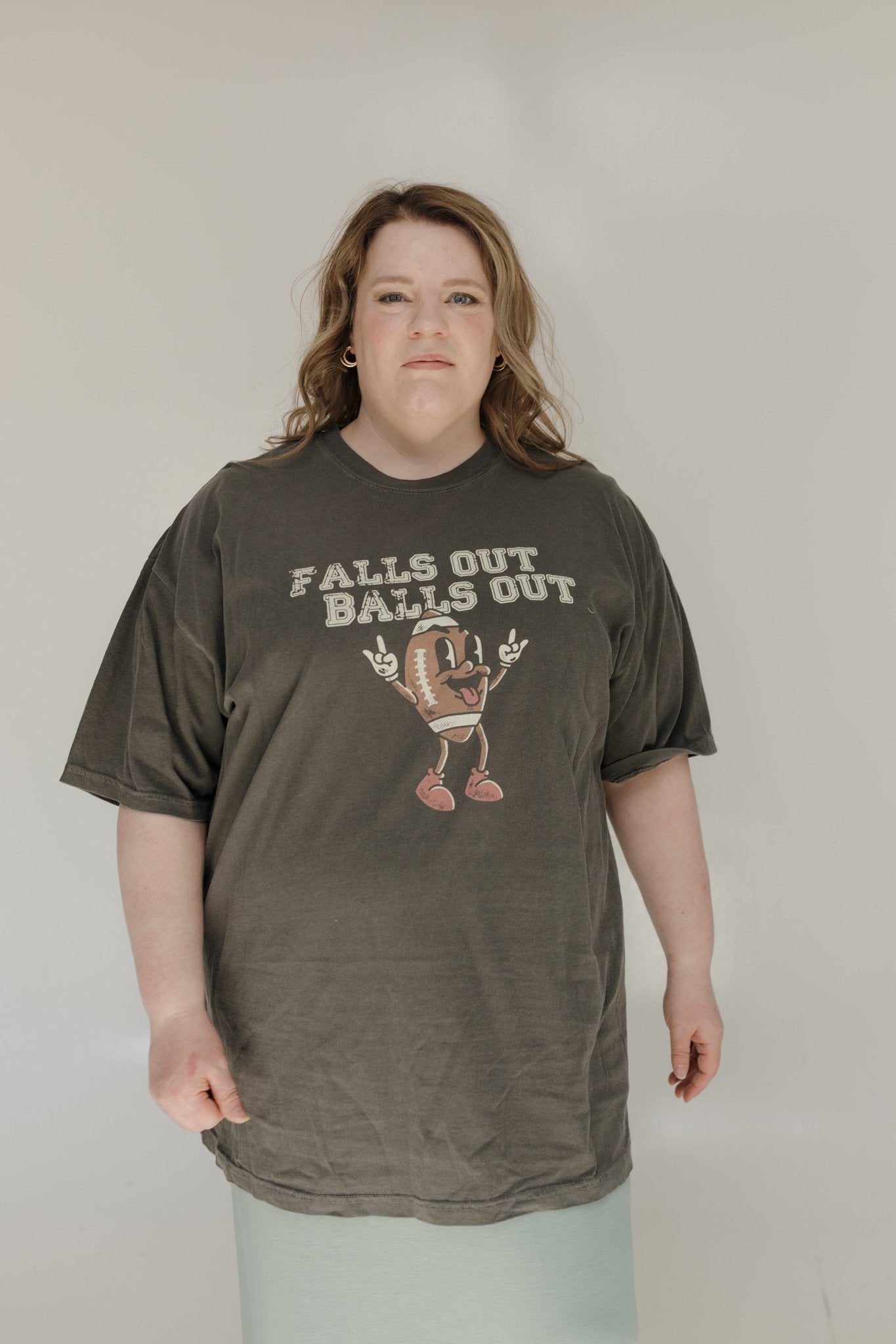 "FALLS OUT BALLS OUT" GRAPHIC TEE - Love Marlow