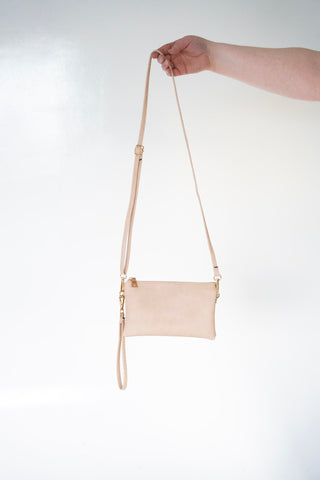 FAUX LEATHER CLUTCH IN BLUSH - Love Marlow