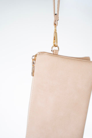 FAUX LEATHER CLUTCH IN BLUSH - Love Marlow