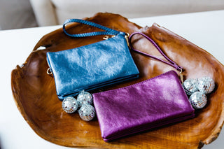 FAUX LEATHER CLUTCH IN SAPPHIRE PURPLE - Love Marlow