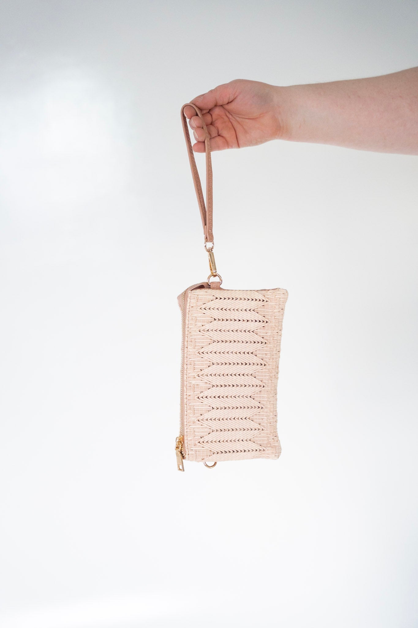 FAUX LEATHER WOVEN CLUTCH IN MAUVE - Love Marlow