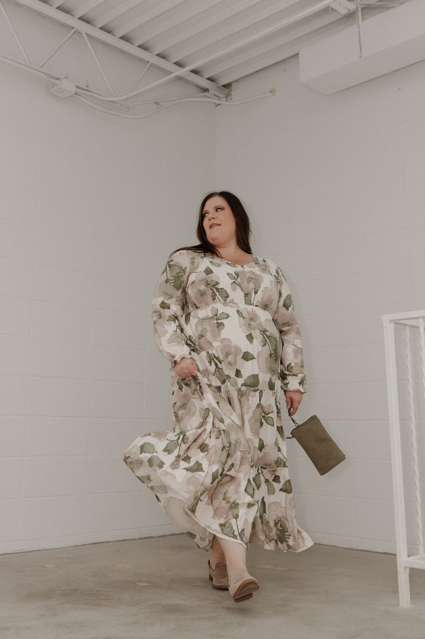 FAUX SUEDE CLUTCH IN OLIVE - Love Marlow