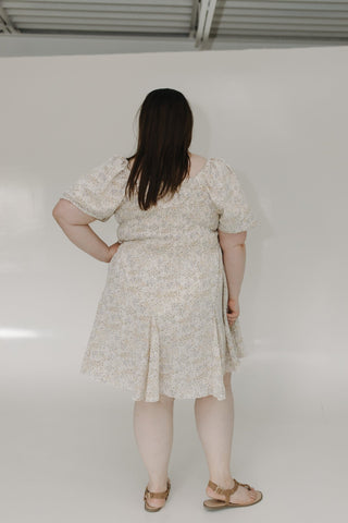 FEMININE FLORAL PUFF SLEEVE DRESS IN VINTAGE SPRING - Love Marlow