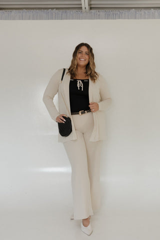 FEMININE RIBBED SWEATER TANK WITH BOW - Love Marlow