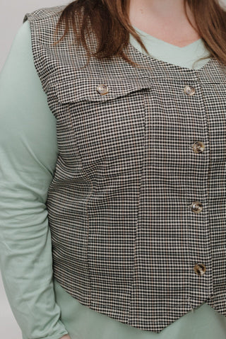 FITTED HOUNDSTOOTH VEST WITH GOLD SHIMMER DETAIL - Love Marlow