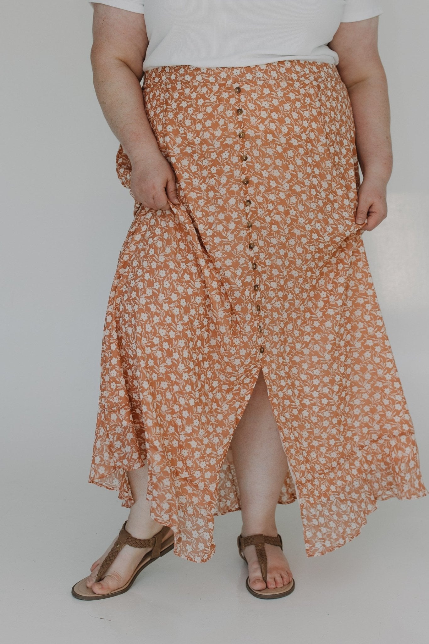 FLORAL BUTTON FRONT SKIRT WITH KICK - HEM - Love Marlow