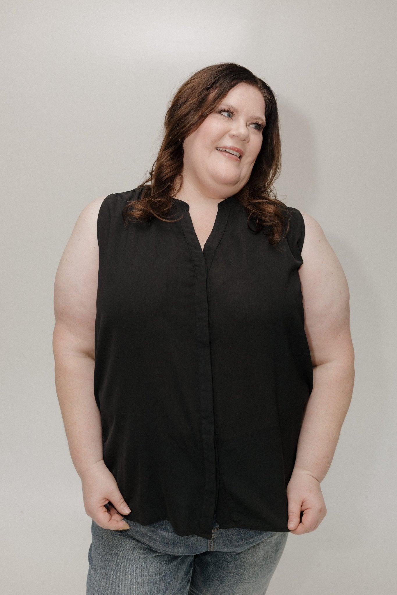 FLOWY SLEEVELESS BLOUSE WITH PINTUCK BACK DETAIL IN BLACK - Love Marlow