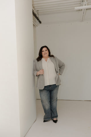 FLOWY SLEEVELESS BLOUSE WITH PINTUCK BACK DETAIL IN SAND - Love Marlow