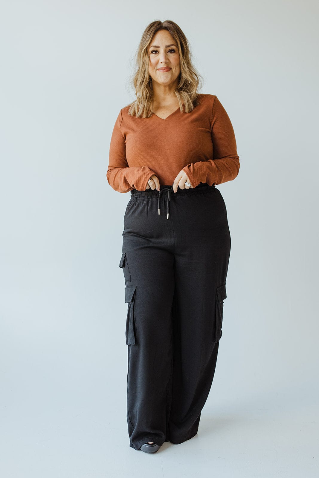 FLOWY WIDE LEG CARGO PANTS 2x / Black FLOWY WIDE LEG CARGO PANTS 2x / Black