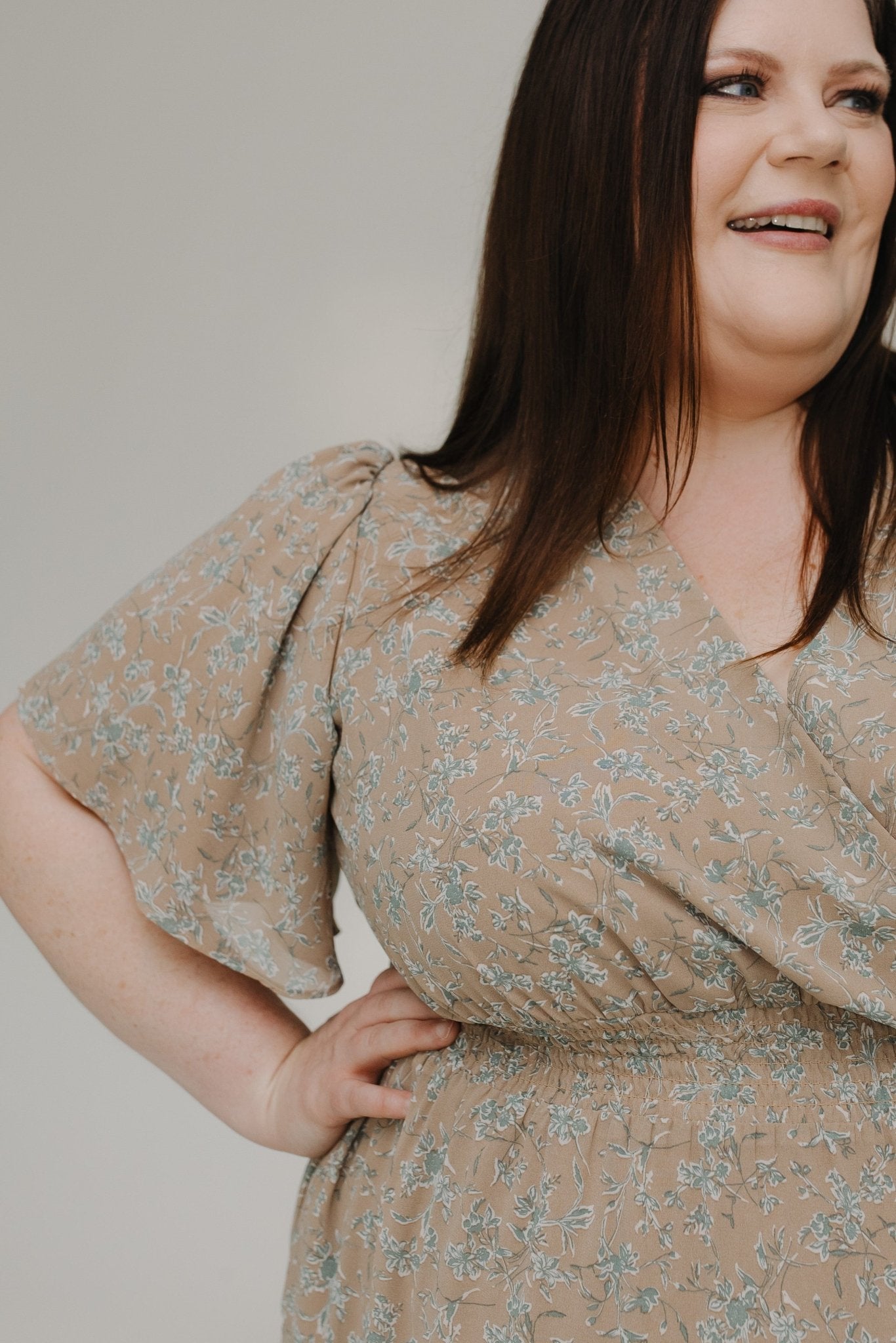 FLUTTER SLEEVE FAUX WRAP MIDI DRESS - Love Marlow