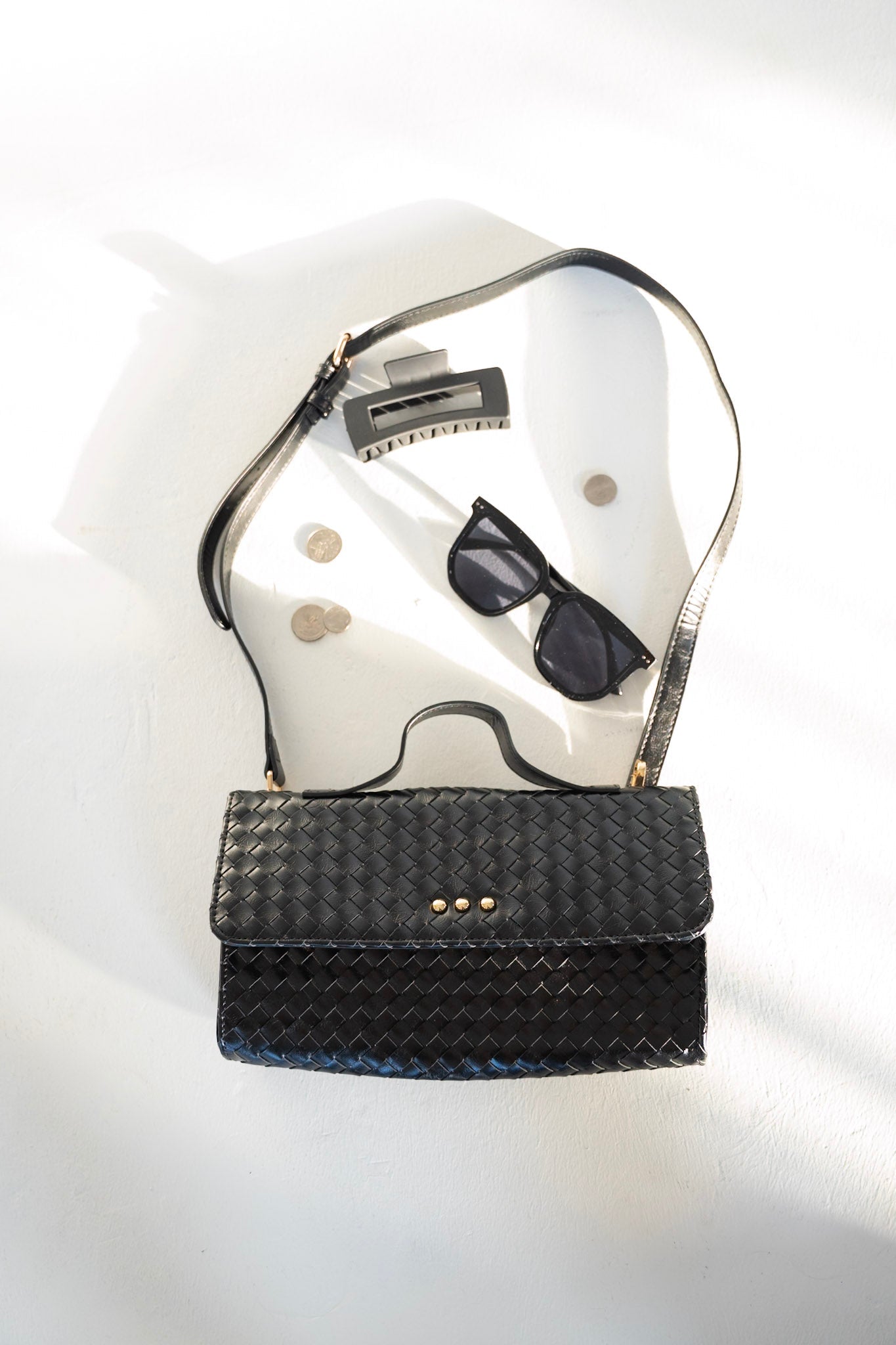 Fold Over Woven Clutch Crossbody - Love Marlow