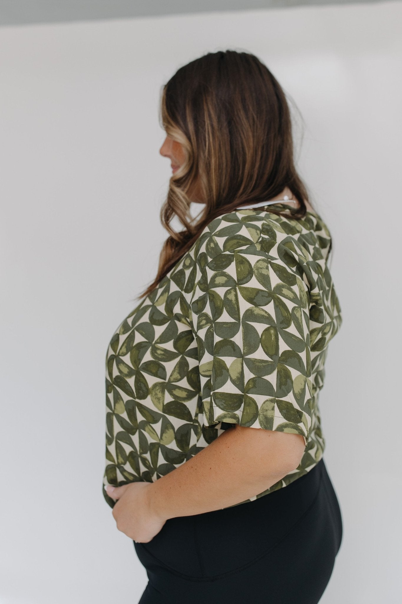 GEOMETRIC PRINT BLOUSE WITH TIE DETAIL IN DUSKY LAUREL - Love Marlow