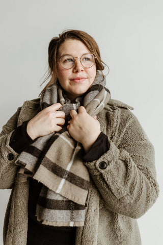 GREEN PLAID SCARF - Love Marlow
