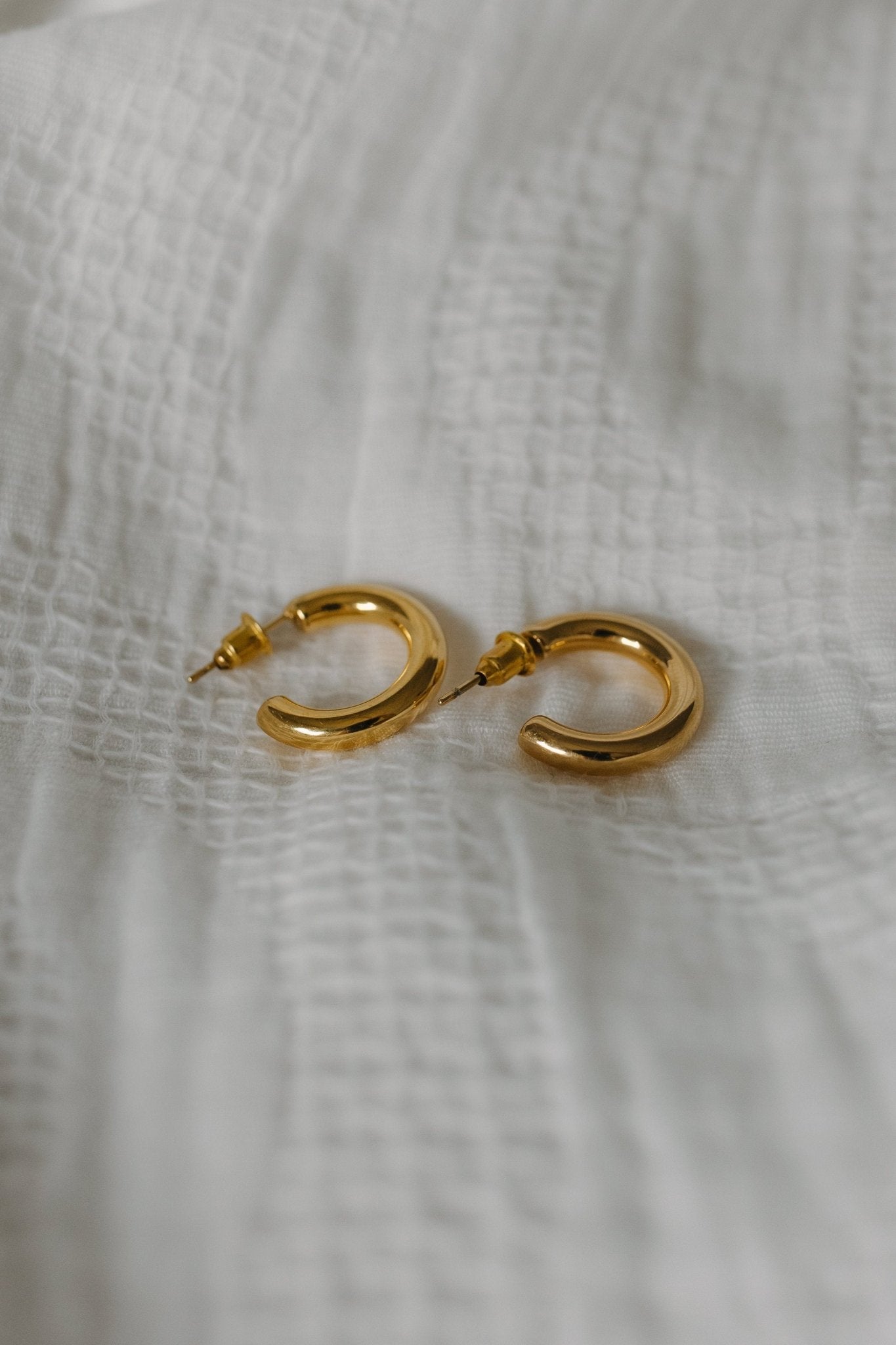 GRETA HOOP EARRINGS - Love Marlow