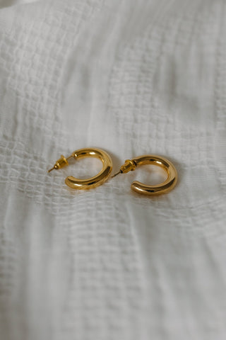 GRETA HOOP EARRINGS - Love Marlow
