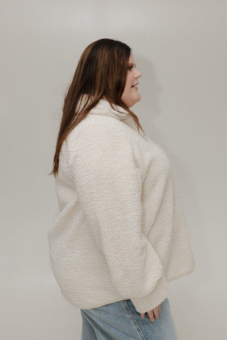 HALF - ZIP SHERPA PULL OVER - Love Marlow