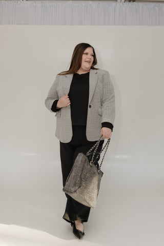 HERRINGBONE TWEED KNIT BLAZER WITH PIPED POCKETS - Love Marlow