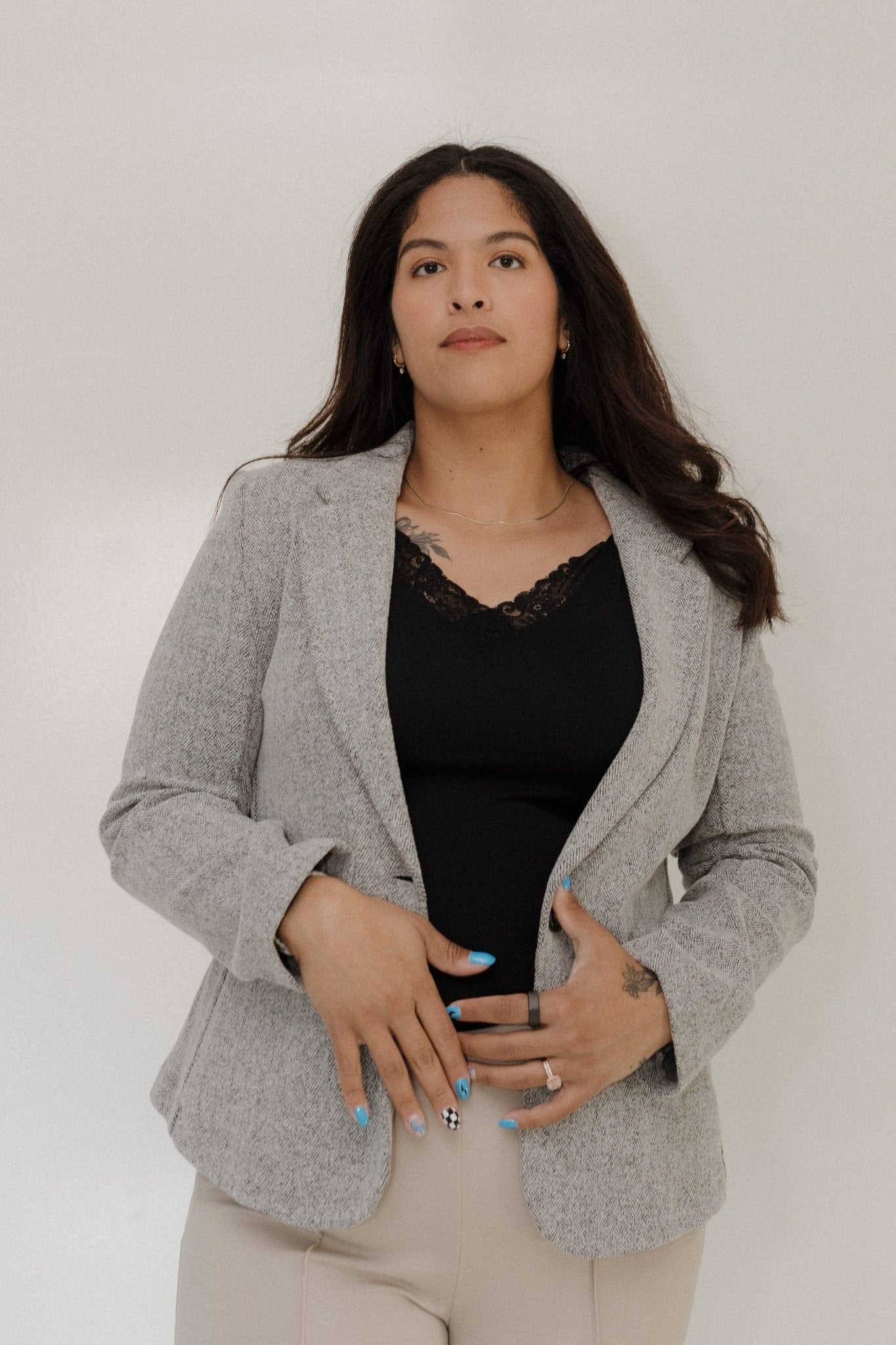 HERRINGBONE TWEED KNIT BLAZER WITH PIPED POCKETS - Love Marlow