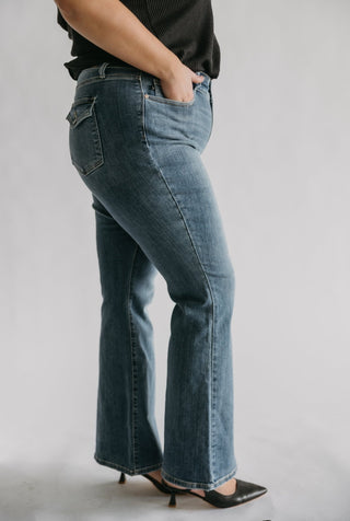 HIGH WAIST FLARE WITH FLAP POCKETS IN LIGHT MEDIUM WASH - Love Marlow