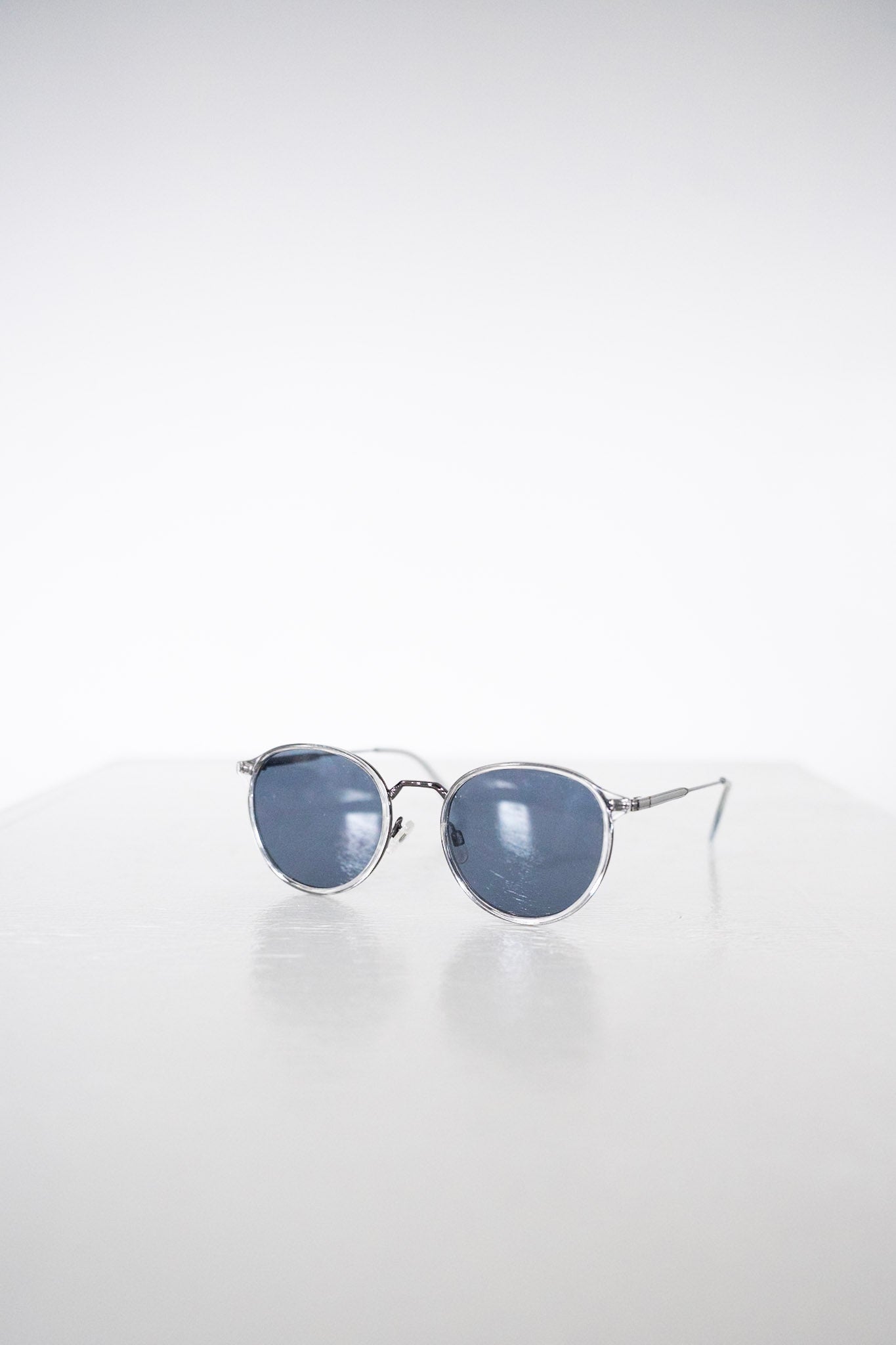 HILTON HEAD SUNGLASSES IN CLEAR - Love Marlow