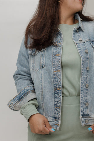 JUDY BLUE BOYFRIEND JEAN JACKET IN MEDIUM WASH - Love Marlow