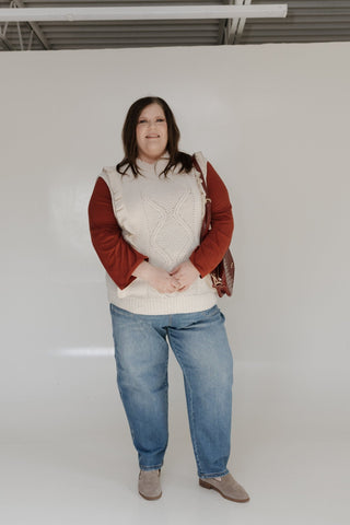 JUDY BLUE HIGH WAIST BARREL JEANS MEDIUM WASH - Love Marlow