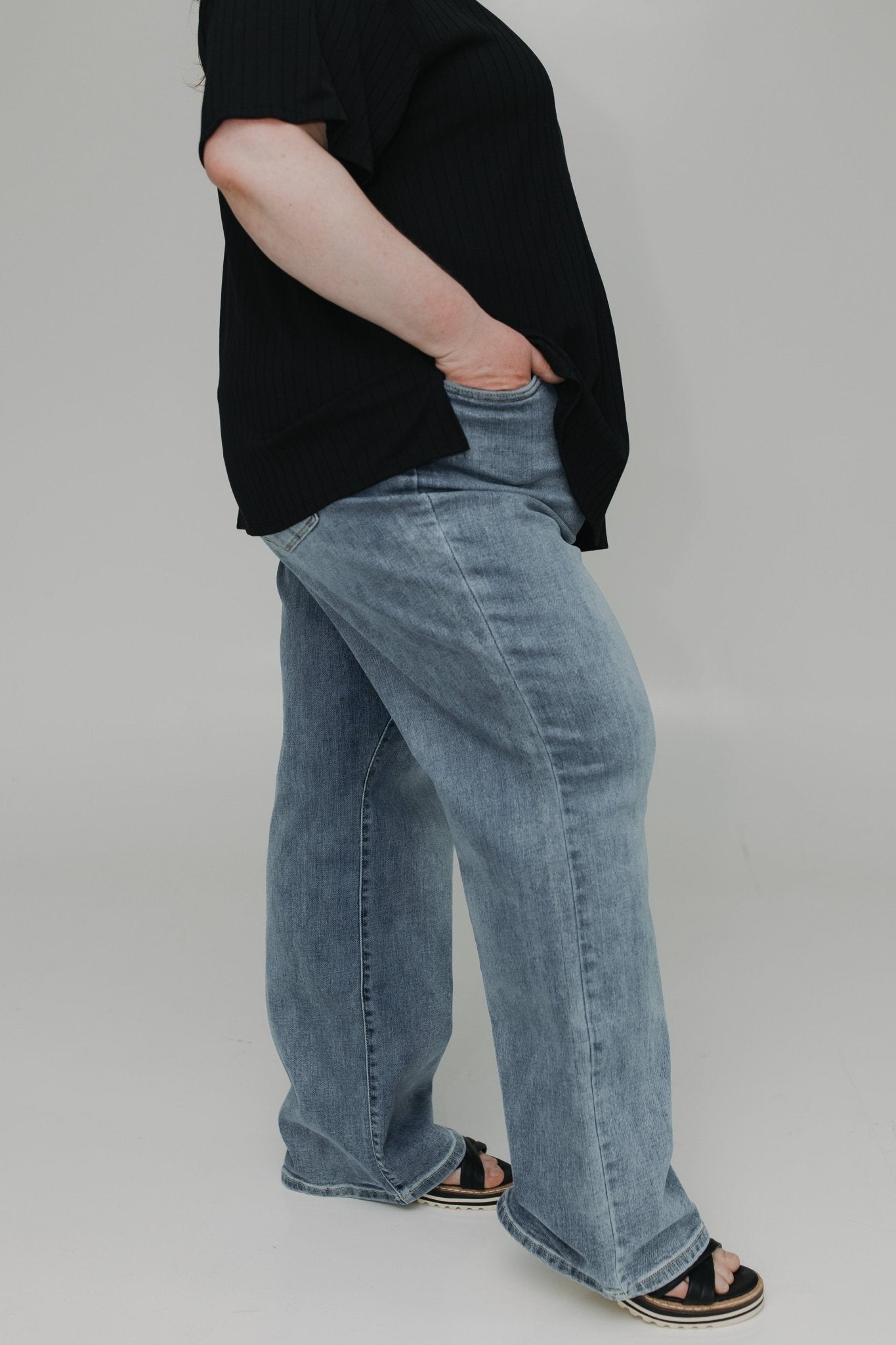 JUDY BLUE HIGH WAIST NON - DISTRESSED STRAIGHT LEG JEAN - Love Marlow