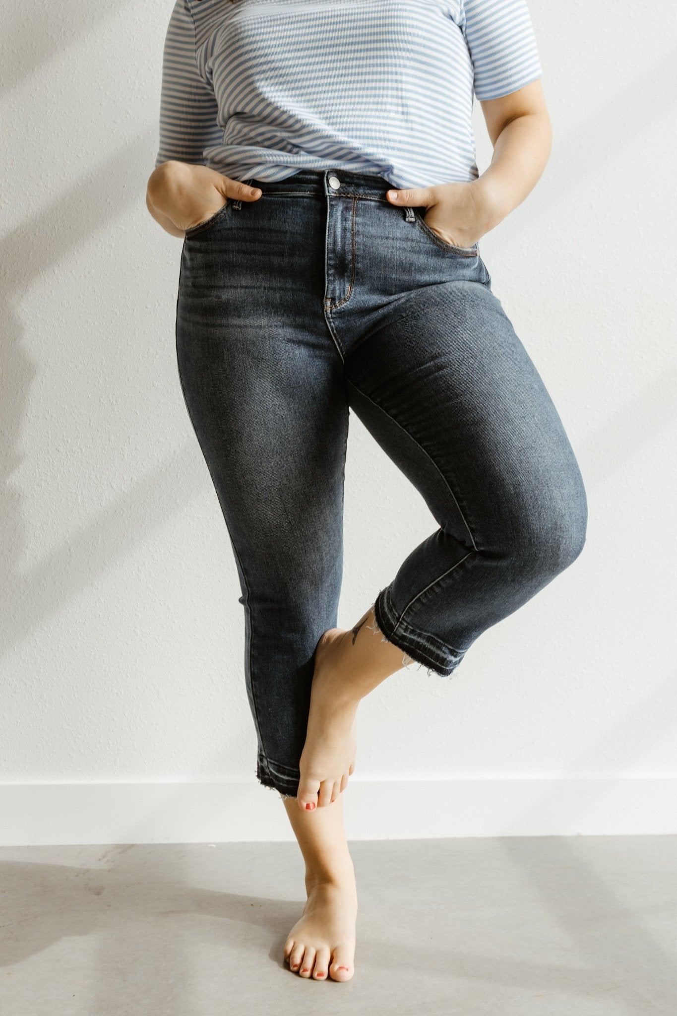 JUDY BLUE HIGH WAIST RELEASED HEM KICK FLARE IN MEDIUM VINTAGE WASH - Love Marlow