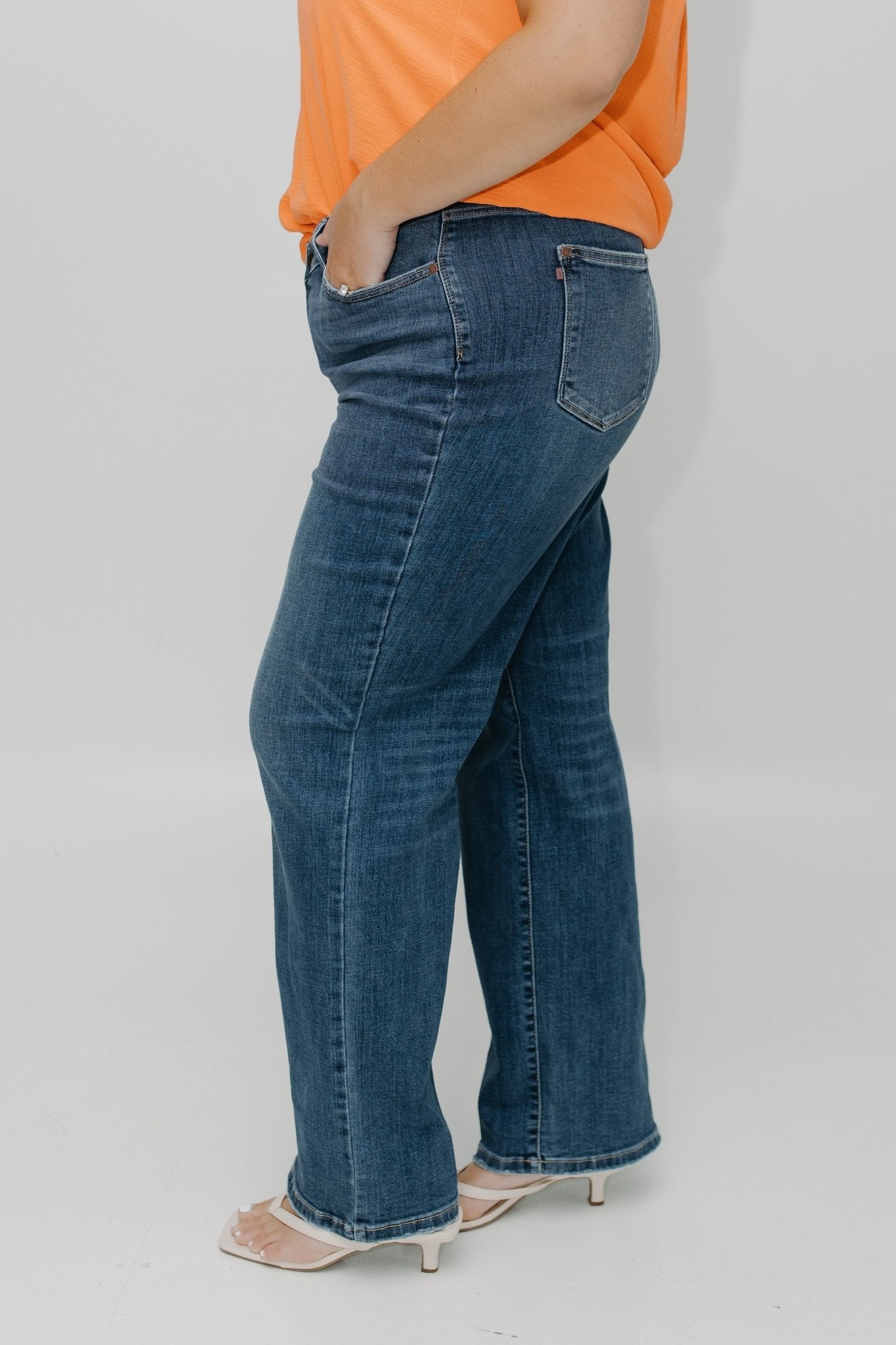 JUDY BLUE HIGH WAIST V - FRONT STRAIGHT LEG IN WASHED BLUE - Love Marlow