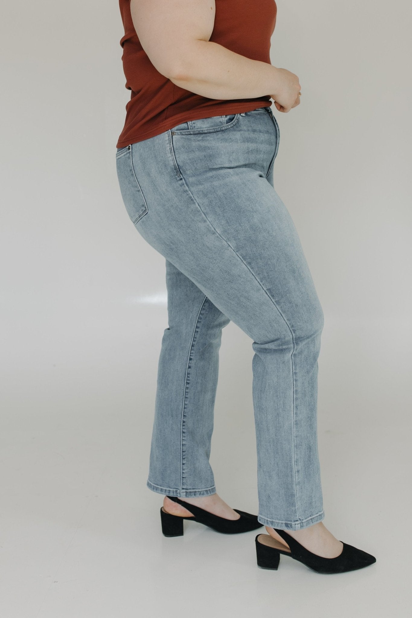 JUDY BLUE HIGH WAIST VINTAGE LOOK 90S STRAIGHT LEG IN LIGHT MEDIUM WASH - Love Marlow