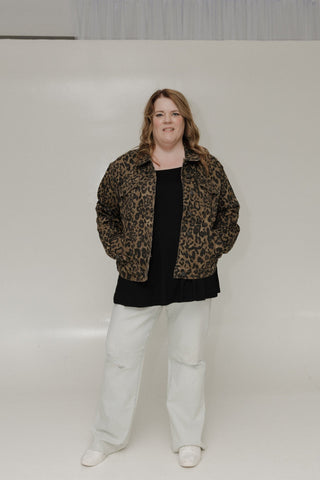 JUDY BLUE LEOPARD PRINT BOYFRIEND DENIM JACKET – STRETCHY TRENDY ANIMAL PRINT LAYER - Love Marlow