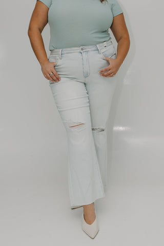 JUDY BLUE MID - RISE BOOTCUT JEAN WITH DESTROYED KNEES AND FRAYED HEM - Love Marlow