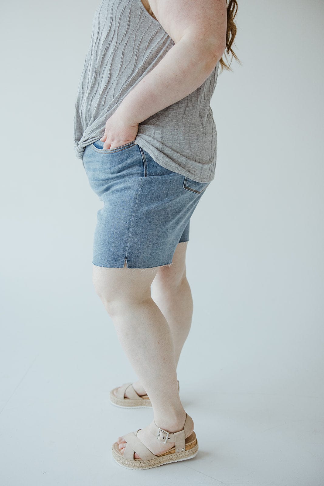 JUDY BLUE MID RISE CUT OFF SHORTS - Love Marlow