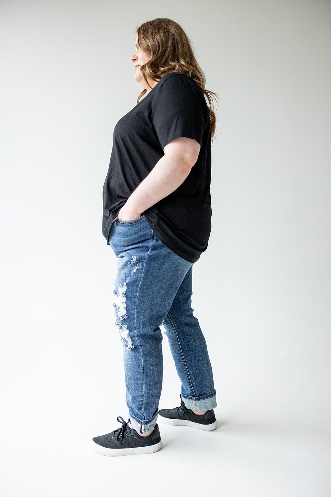 JUDY BLUE MID - RISE DESTROYED CUFFED BOYFRIEND JEANS IN MEDIUM BLUE - 24 - Love Marlow