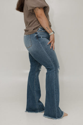 JUDY BLUE MID - RISE DESTROYED FLARE WITH BUTTON - FLY - Love Marlow