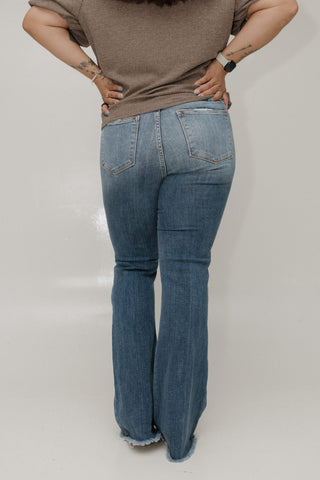 JUDY BLUE MID - RISE DESTROYED FLARE WITH BUTTON - FLY - Love Marlow