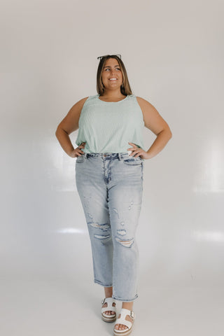 JUDY BLUE MID - RISE DESTROYED KNEE WITH REPAIRED STITCHING - Love Marlow