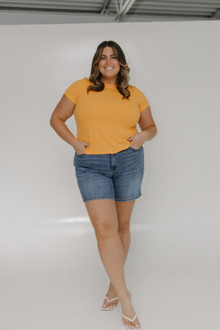 JUDY BLUE MID - RISE DOUBLE BUTTON DAD SHORTS - Love Marlow